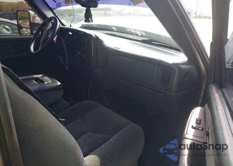 2003 Chevrolet Silverado 2500Hd Ls from USA, damaged, VIN 1GCHK29U33E149296